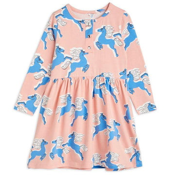 Horses dress