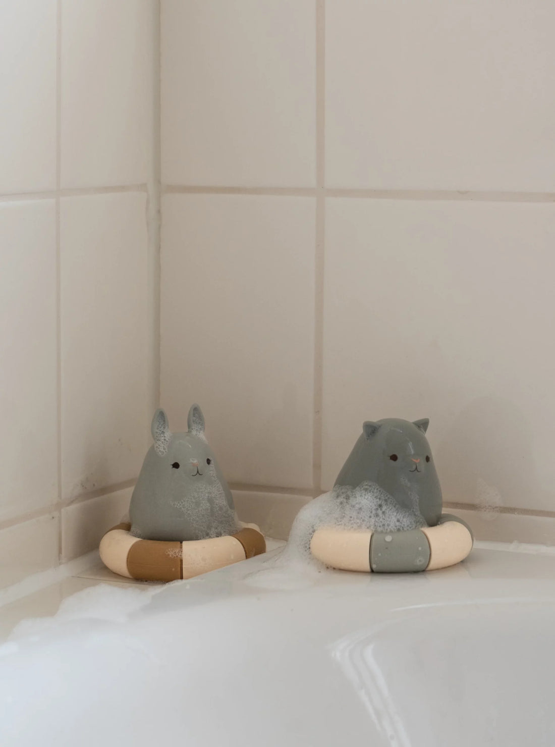 Silicone Bathtoys Swimring - Shitake Mix