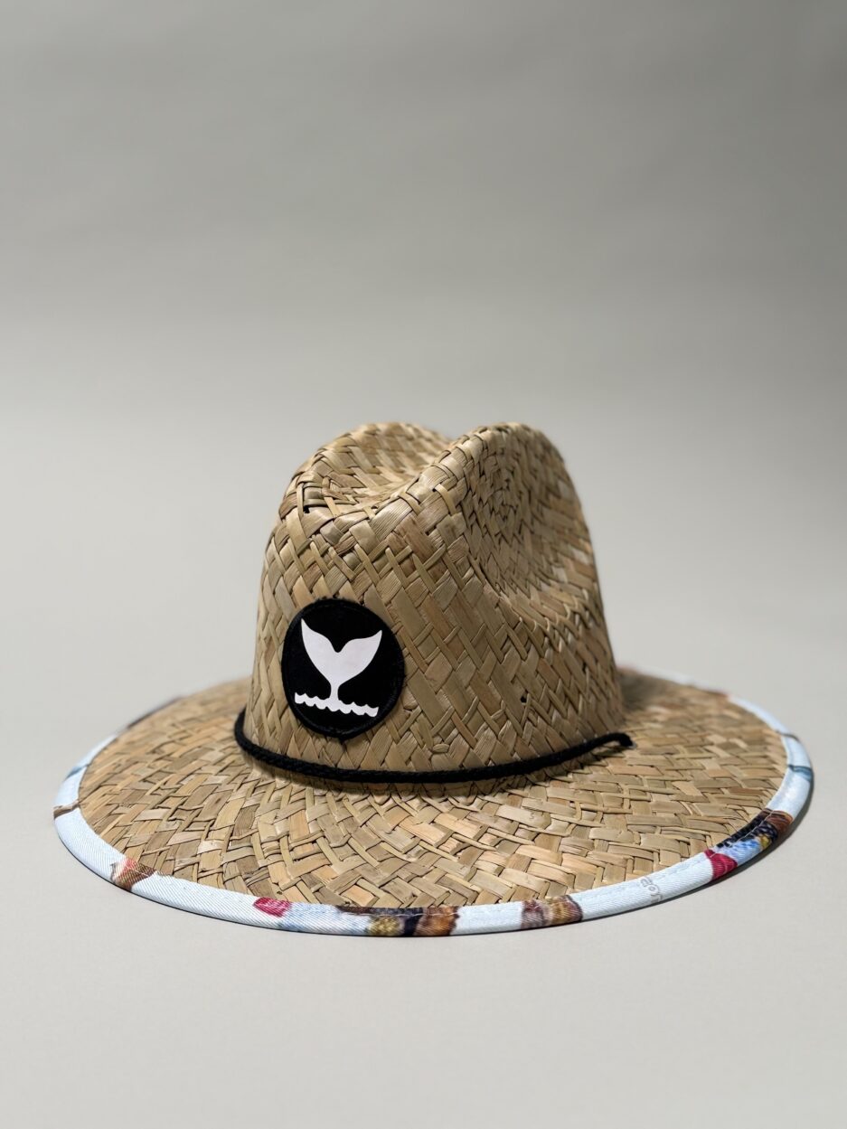 Whale Tail hat ( 2-8 years )
