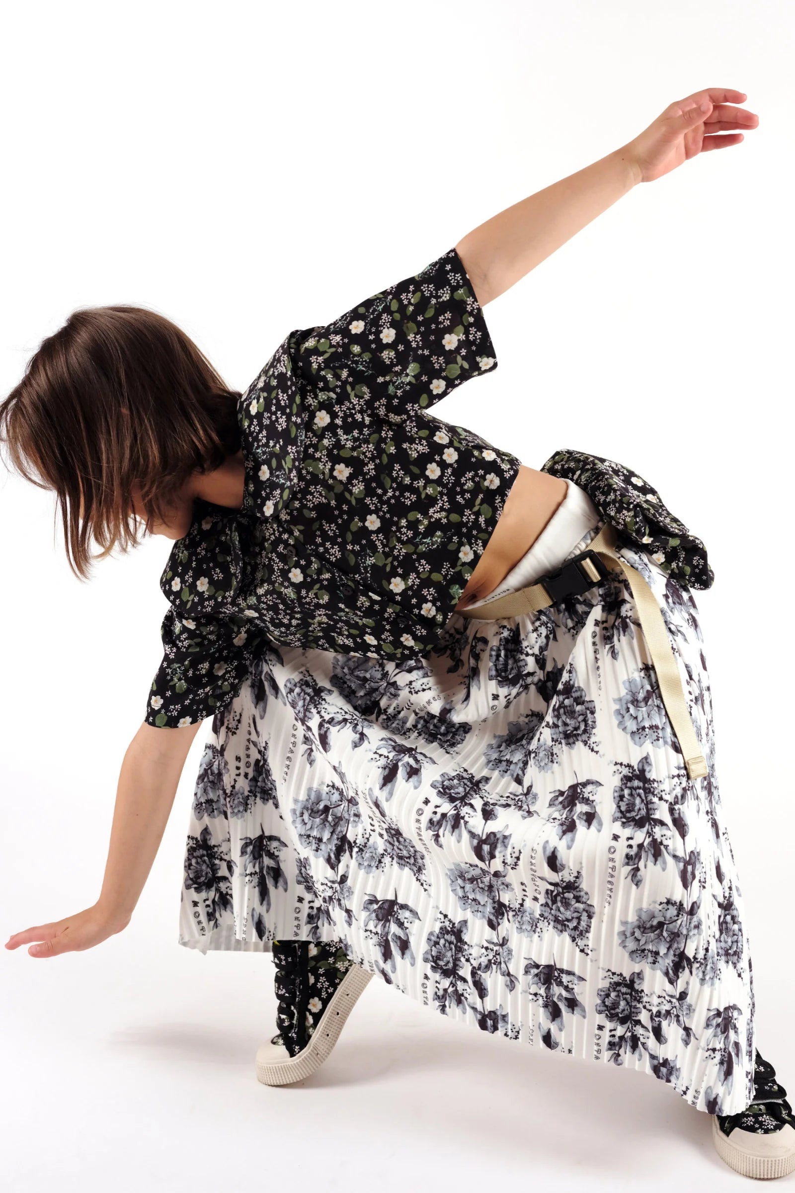 Leonilde Black Garden Crop Top